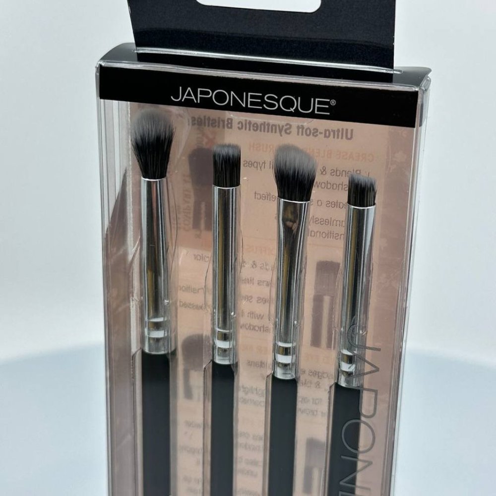 JAPONESQUE Eye Defining Bush Set 4 Piece Eyeshadow Makeup Brush Essentials